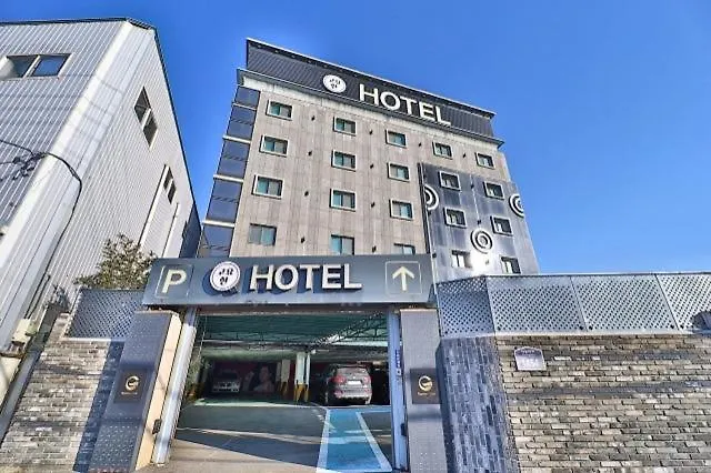 Sasang Serene Motel